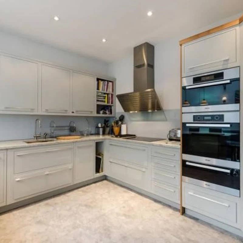A One Bedroom Furnished in London