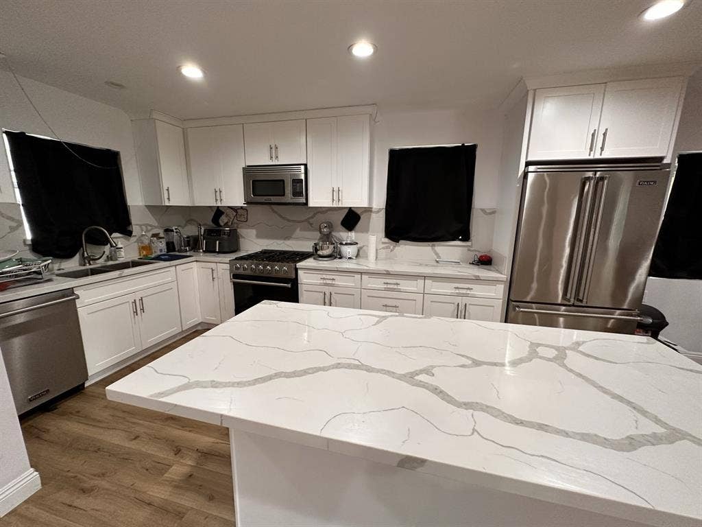 HOUSE FOR RENT (1 Master Bedroom)
