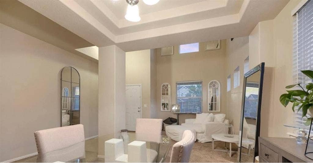 Deluxe rental. Dream Home.