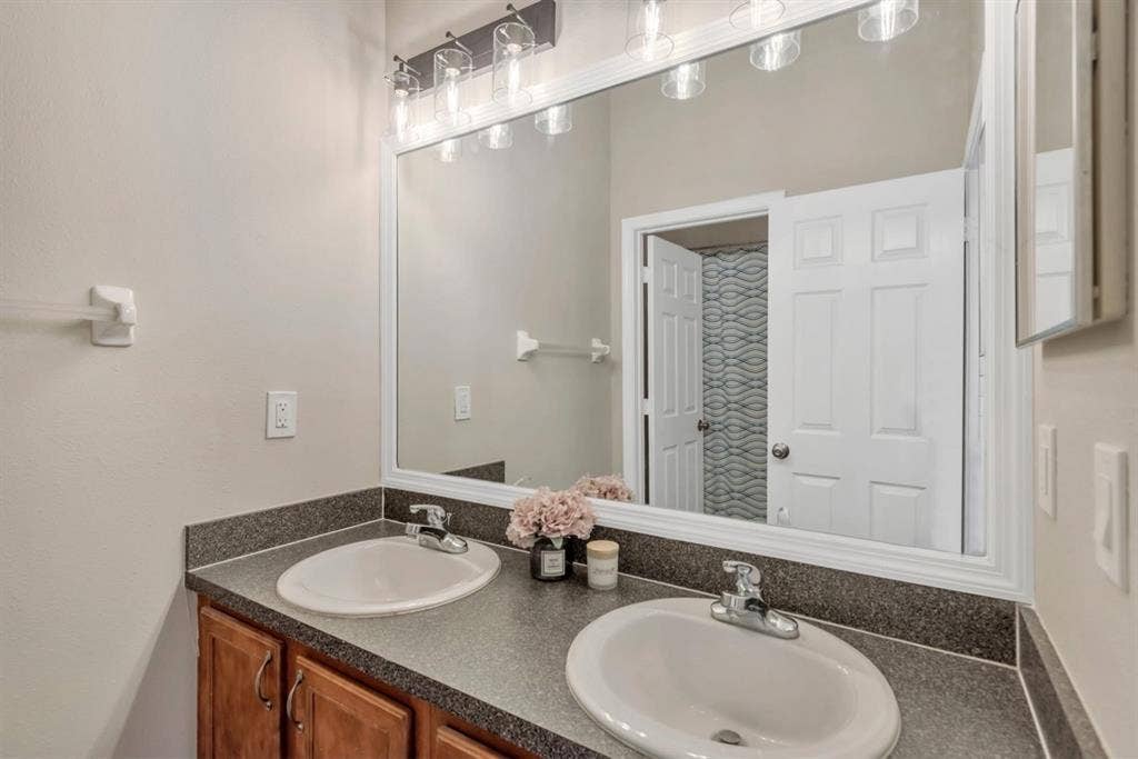 Looking for Female Vegan/Vegetarian