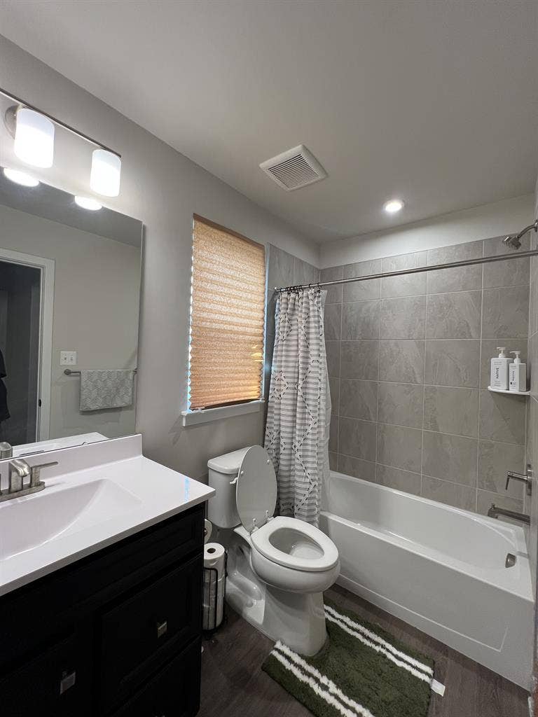 Room4Rent | Robinwood (Hagerstown)