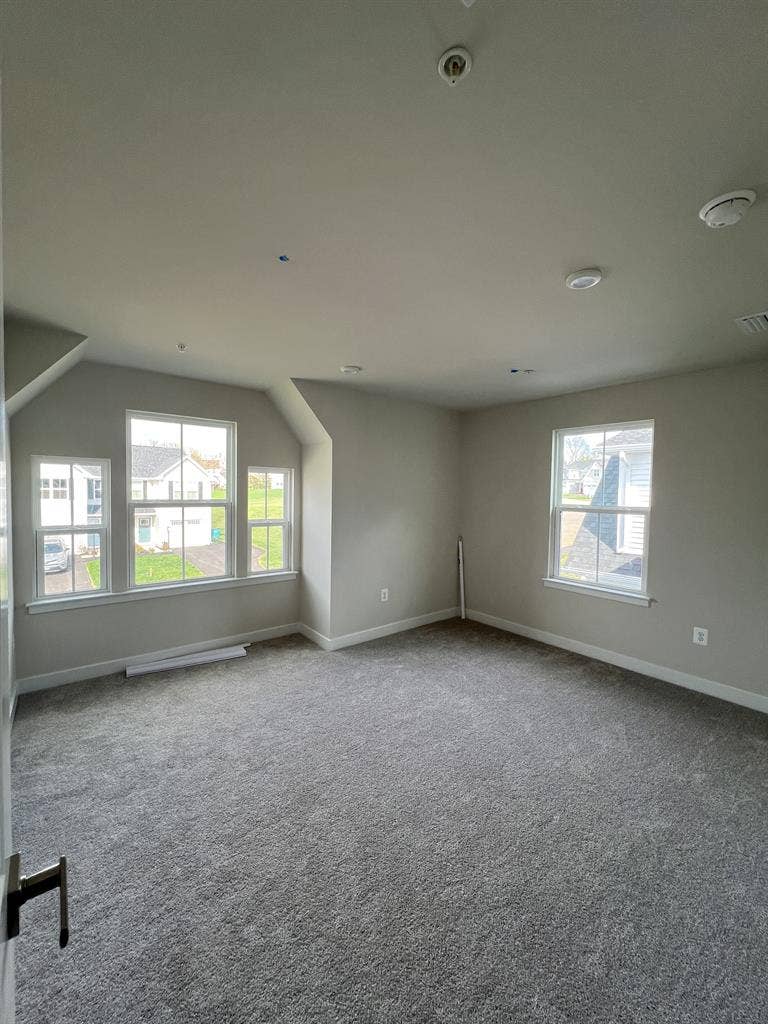 Room4Rent | Robinwood (Hagerstown)