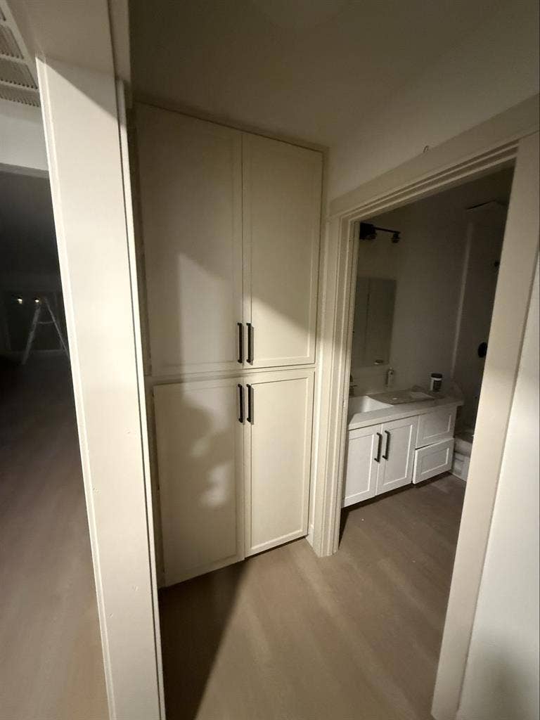 Super nice room. Freshly remodeled