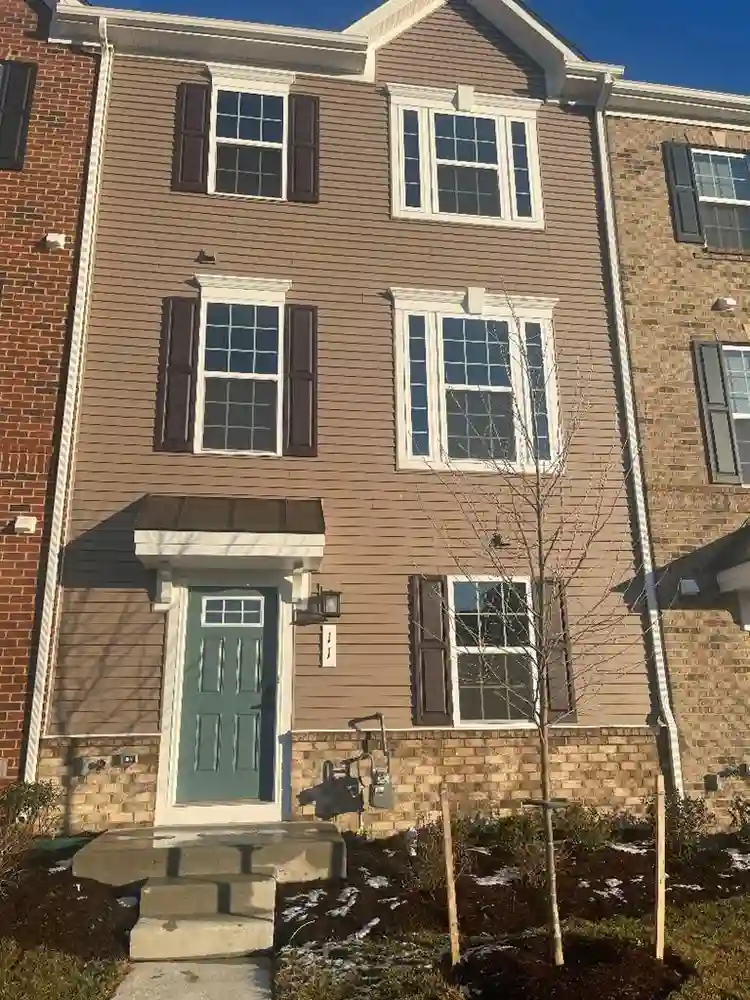Newly built townhouse in bowie