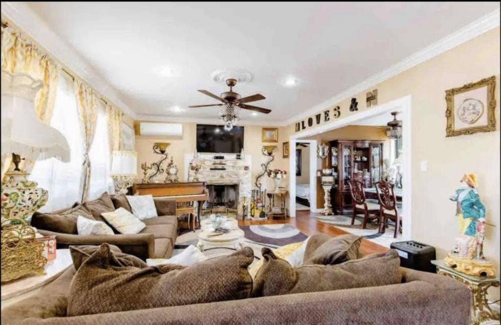 Fully furnished room