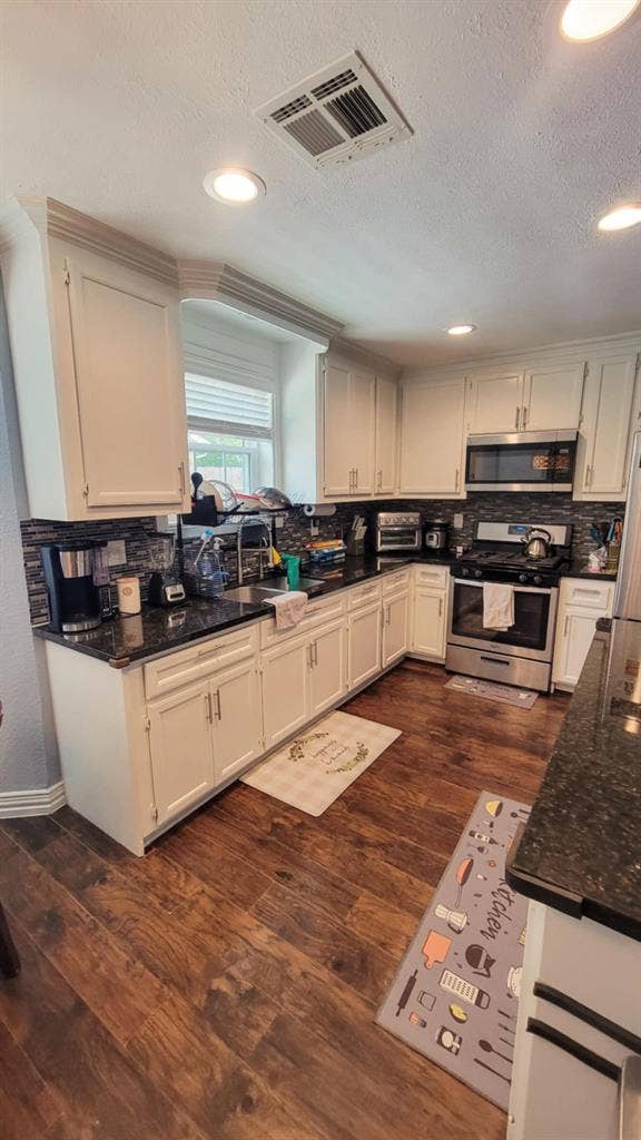 Private Room for rent.