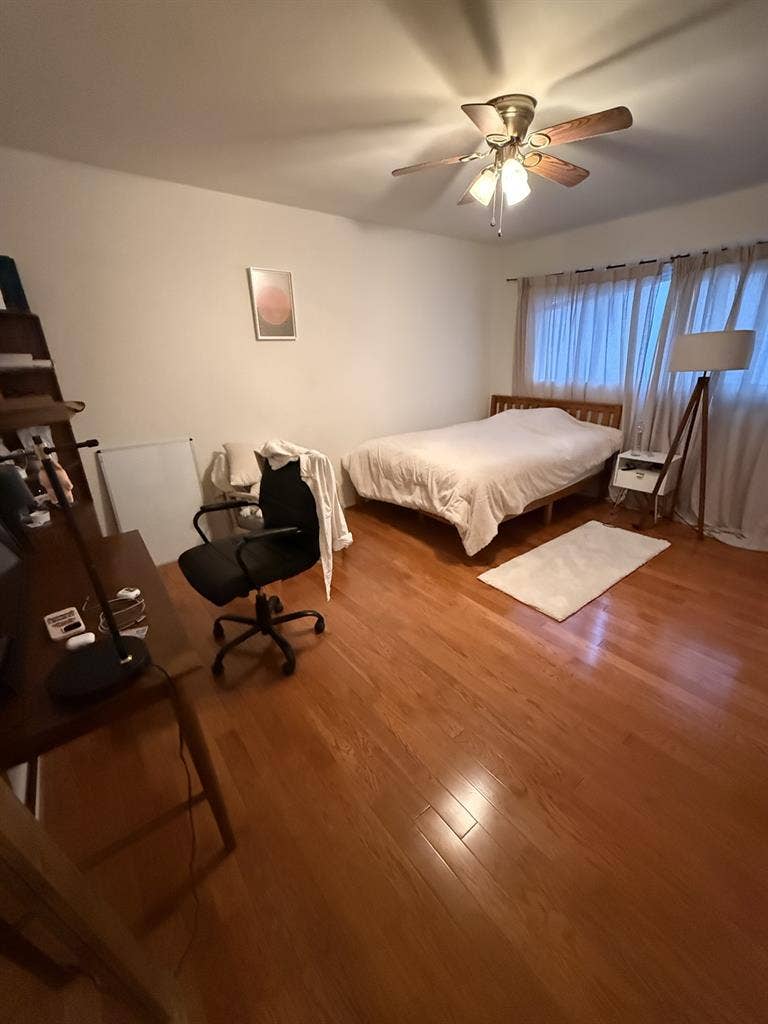 Private Room w/ Bath in Brentwood