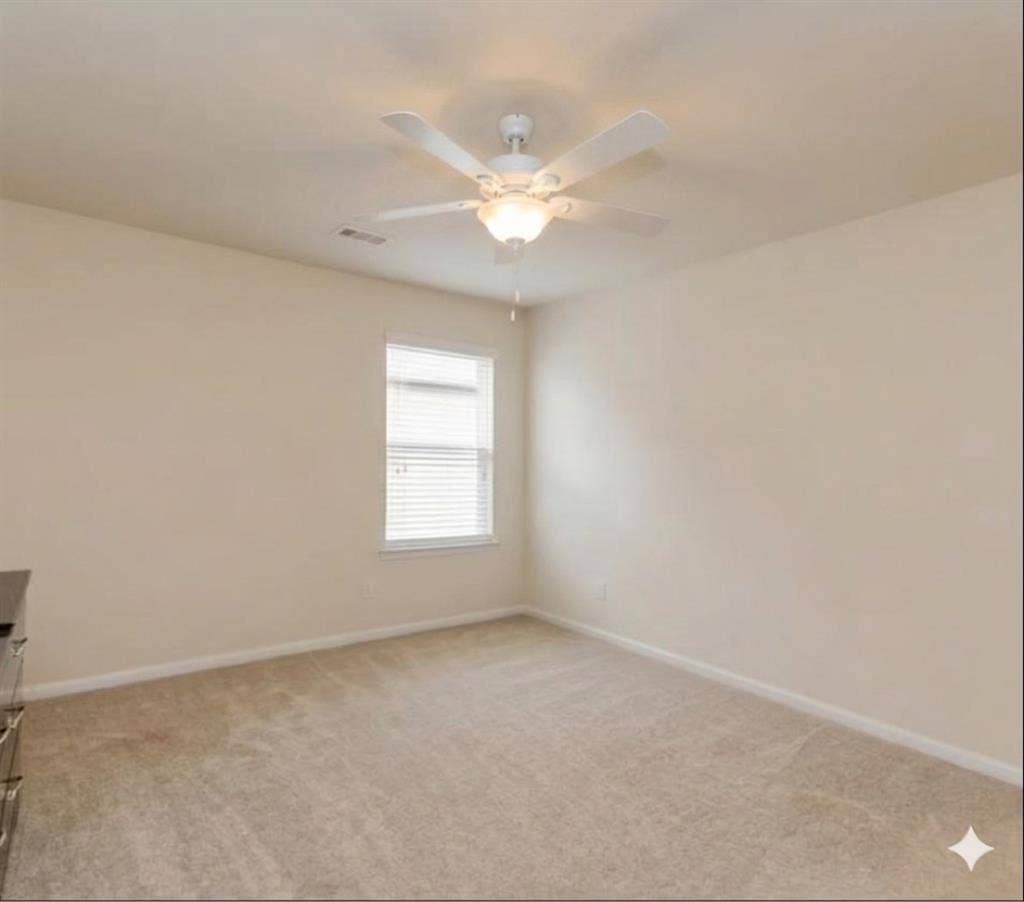 1 lbedroom with private bathroom