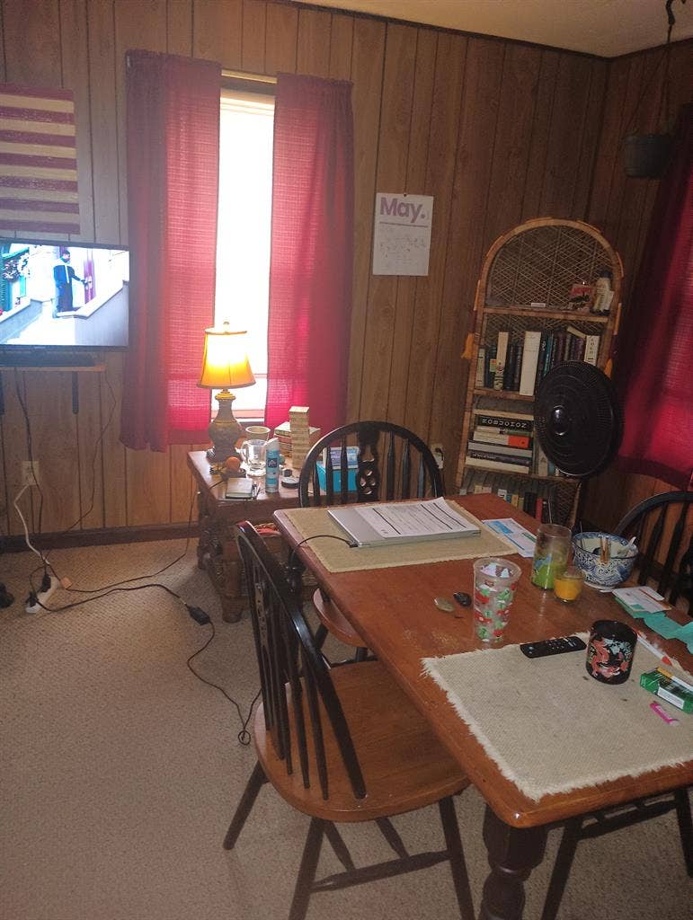 Room for Rent /Roommate $700