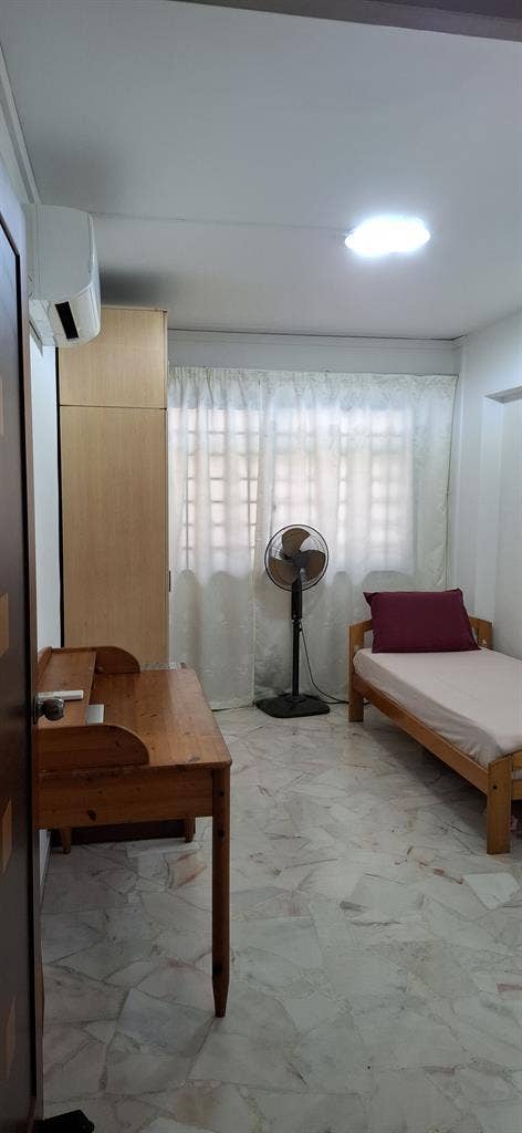 Room for rent Cho Chu Kang FEMALE
