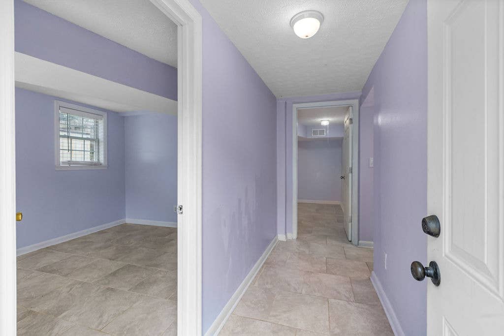 W Nashville: Female Roommate Wanted