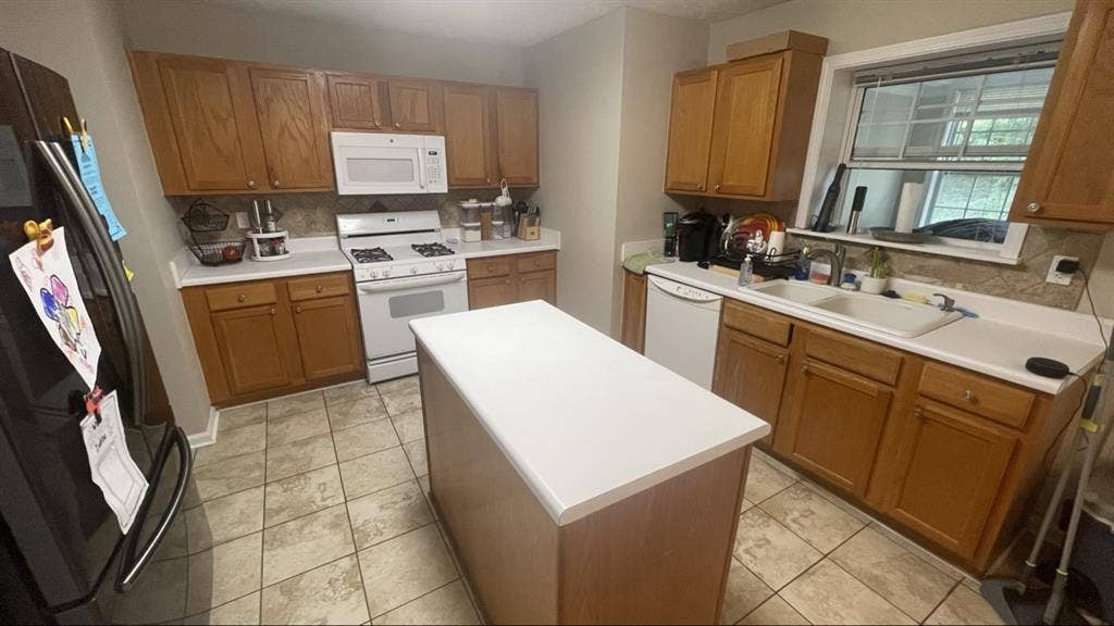 Large 15x13 foot bedroom