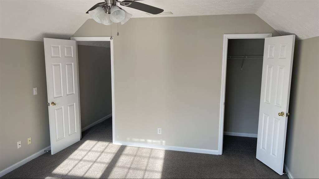 Large 15x13 foot bedroom