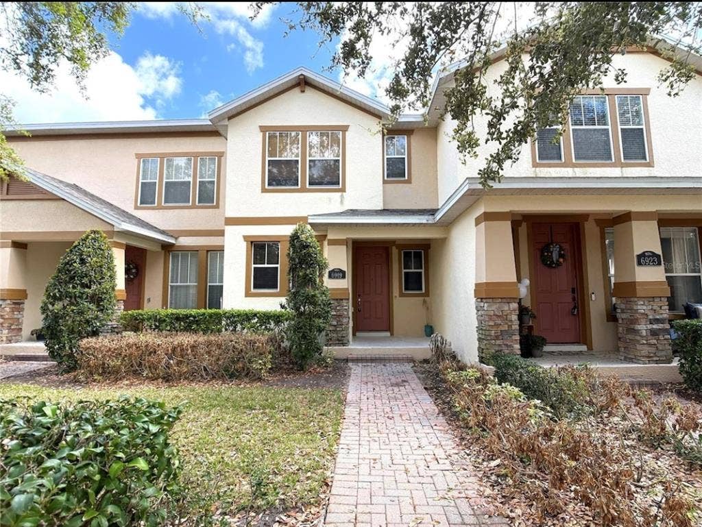 Nice townhouse in peaceful area