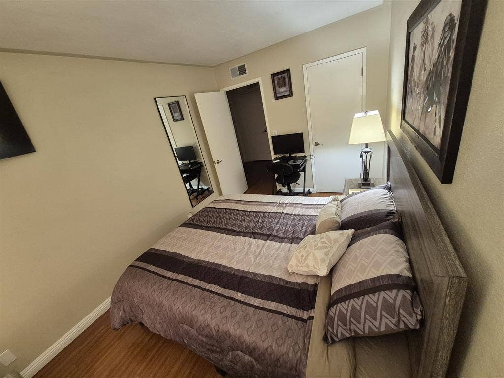 Room for Rent In Torrance, CA