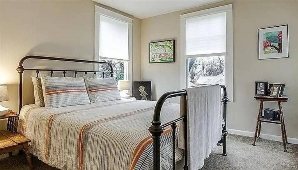 Roommate needed in a furnished Apt