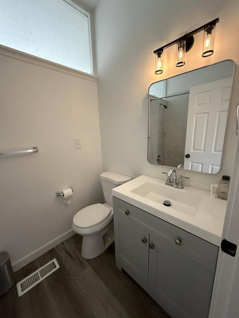 Rooms available - Bellevue