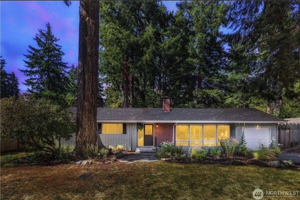 Rooms available - Bellevue