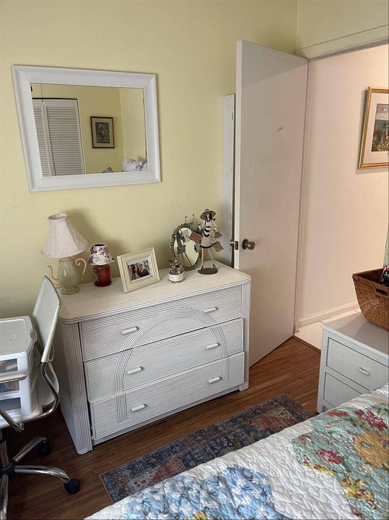 Looking to fill rooms in a house