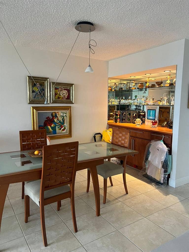 Great intercostal room Aventura