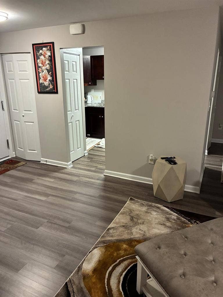 1 unfinished Rm w/private bathroom