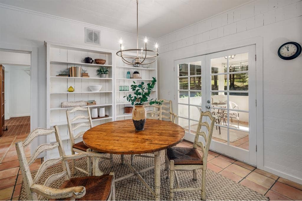 Executive Farmhouse Retreat