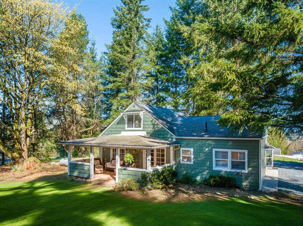 Executive Farmhouse Retreat