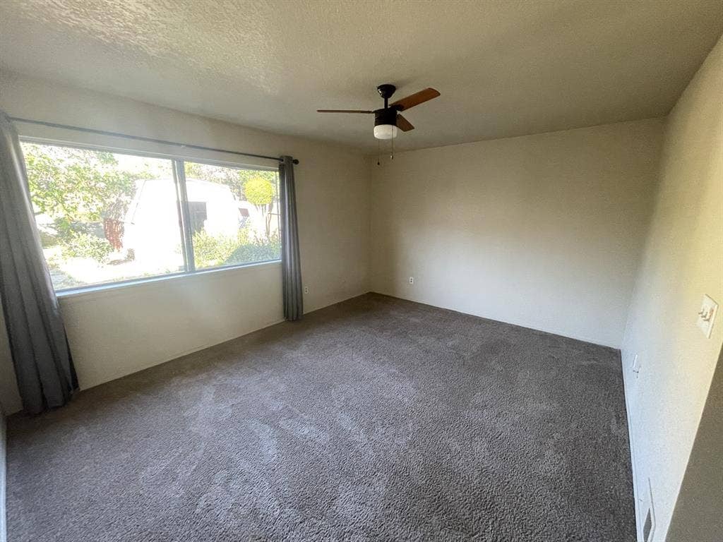 Masterbedroom for rent, male tenant