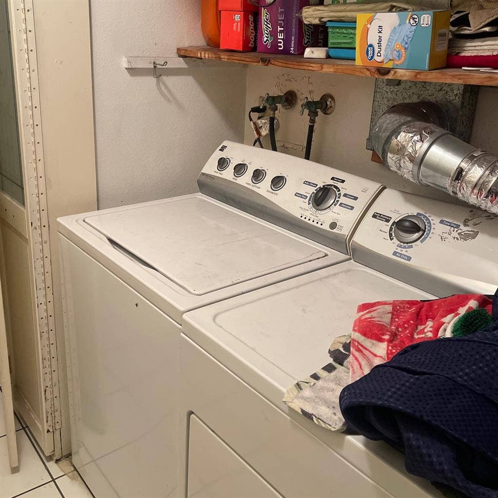 Masterbedroom for rent, male tenant