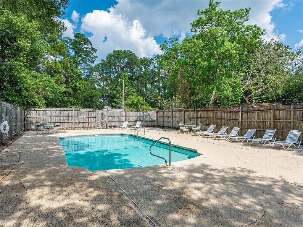 Master Bedroom for rent in FWB