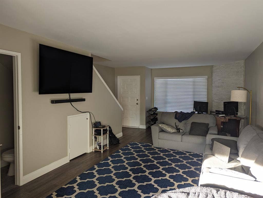 Seeking new roommate Tri City area