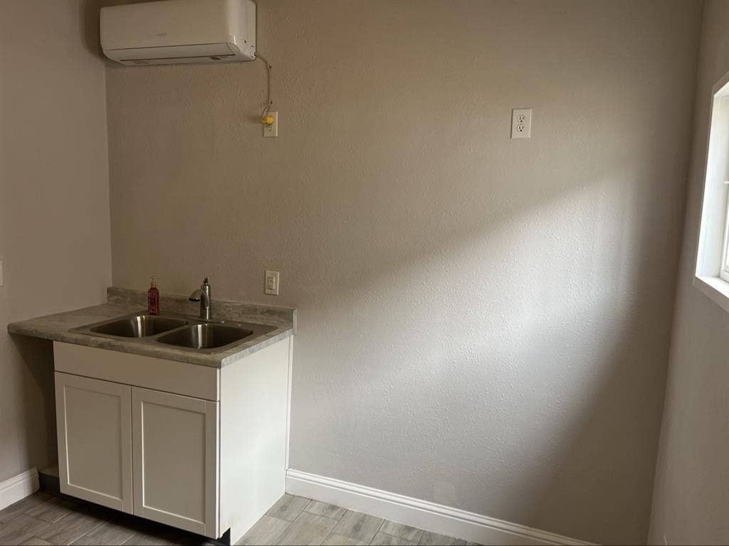 Bathroom, kitchen and bathroom