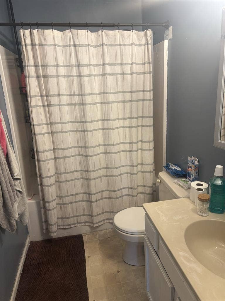 One bed/ one bath lake Caroline