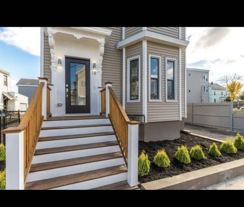 PENTHOUSE WITH EN SUITE BATHROOM