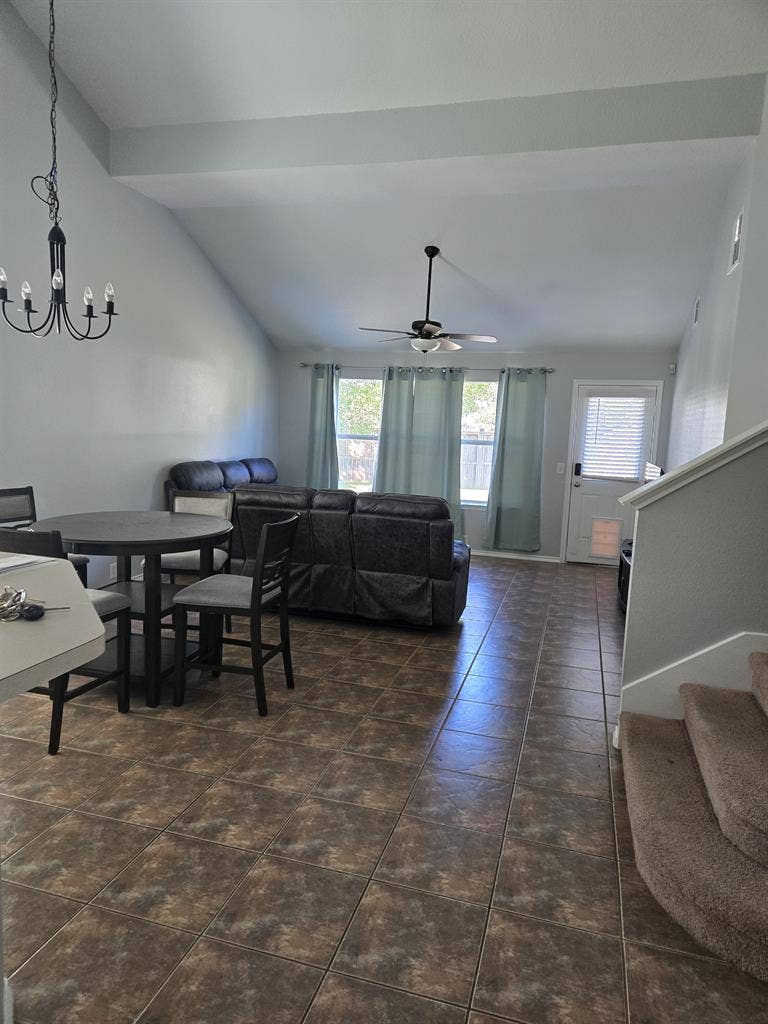 Large Room For One Occupant in Hou
