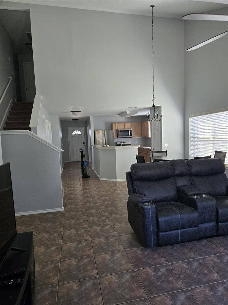 Large Room For One Occupant in Hou