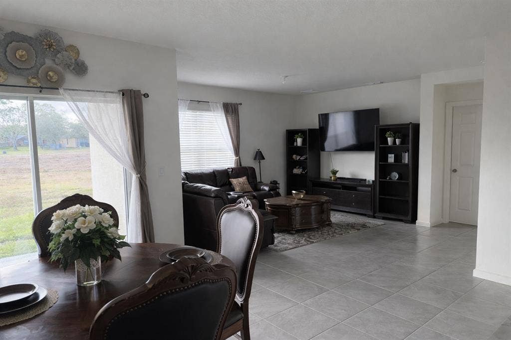 Renting room with shared bathroom