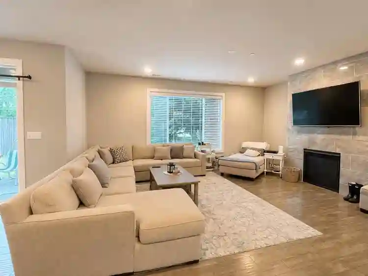 Female-Only Private Room in Tukwila