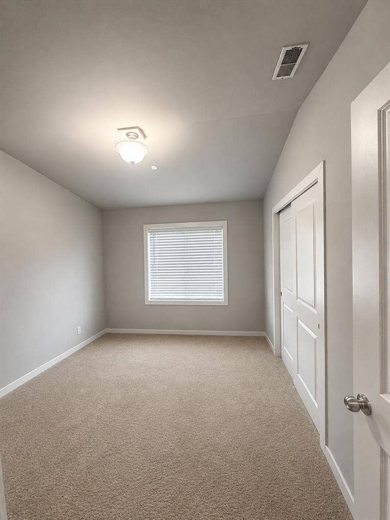 Female-Only Private Room in Tukwila