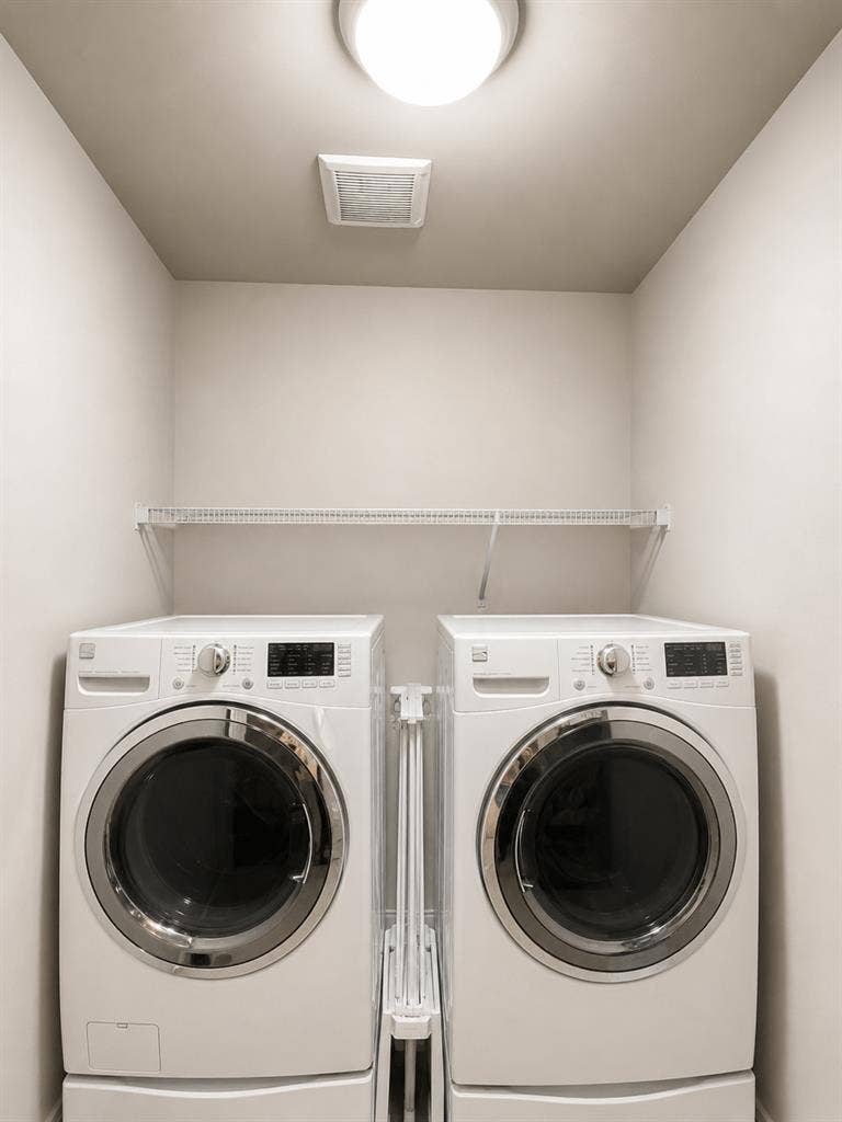 Female-Only Private Room in Tukwila