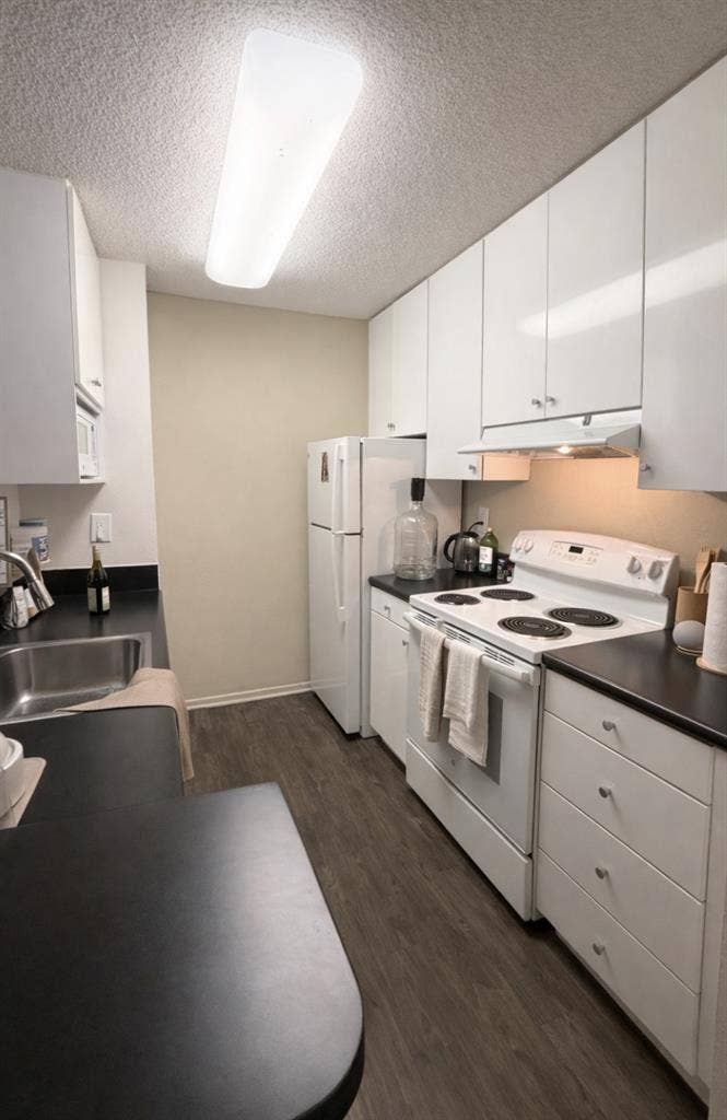 1 bed/1 bath: Pacific Beach, CA