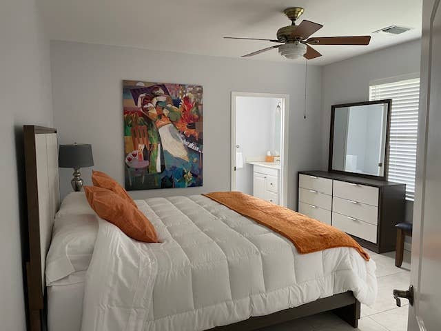 Quiet Room, King size bed & Bath