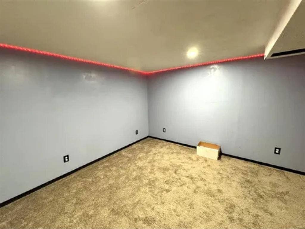 Private room for rent