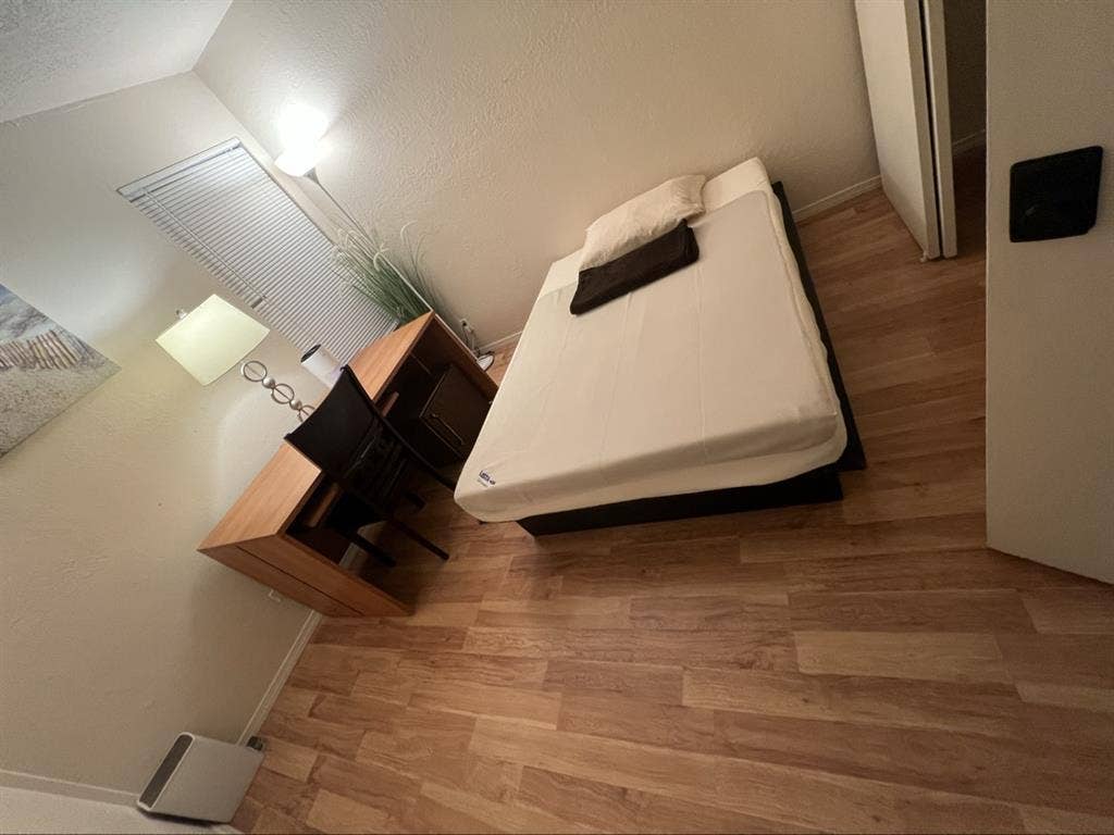1 bedroom/shared bath