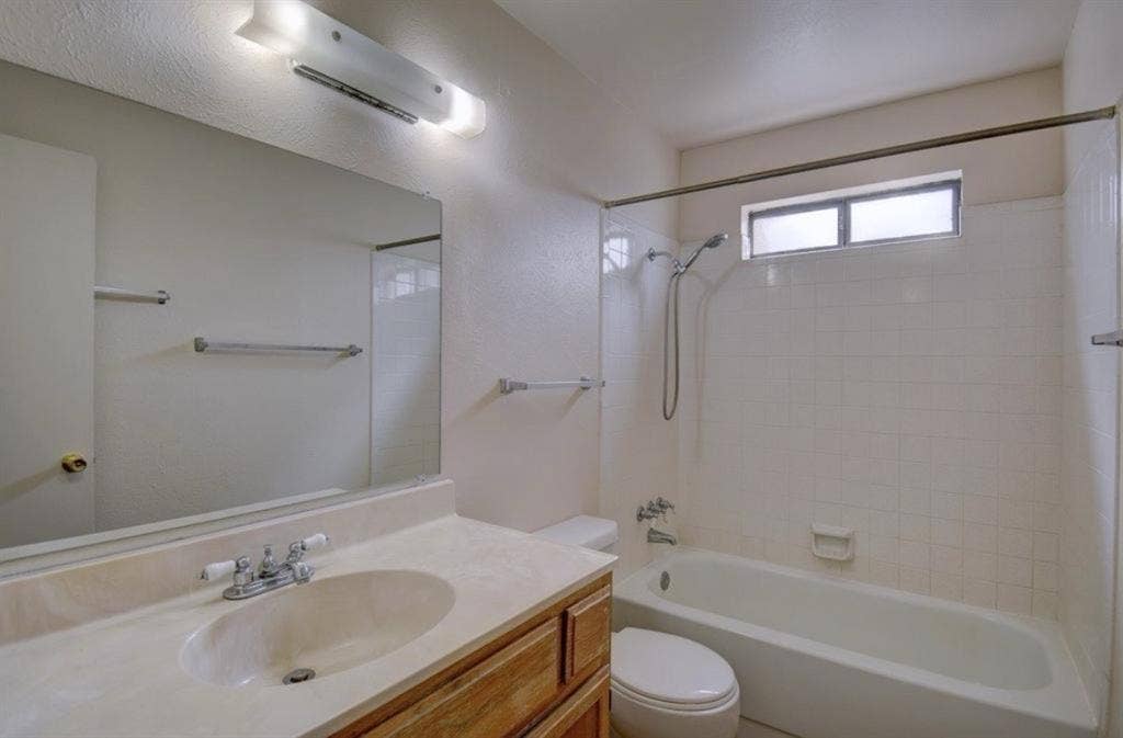 2 bedrooms/1 bath in a house