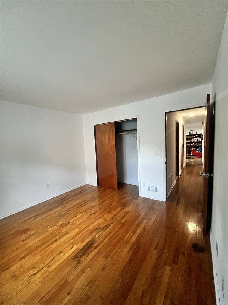 Large room with everything included