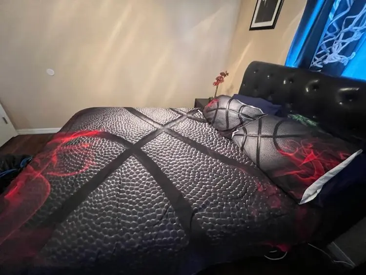 Queen bedroom
