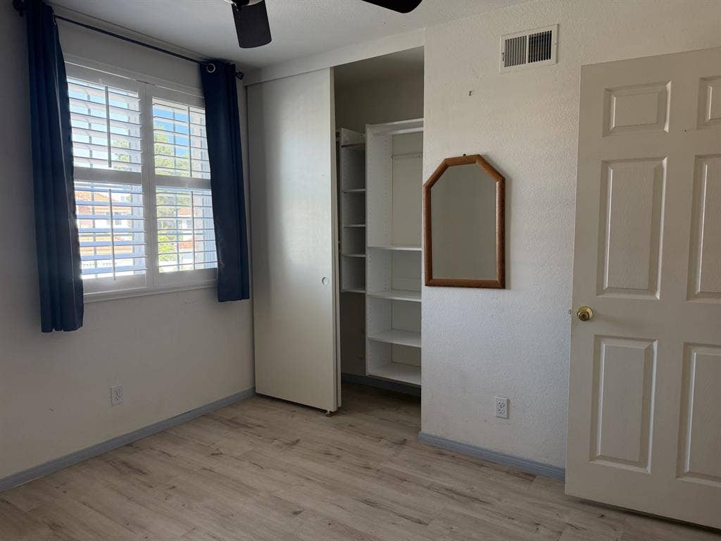 Safe and clean home, renting 3 room