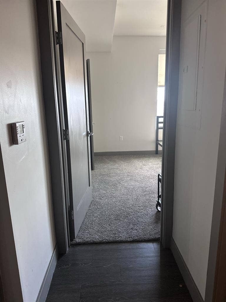 Beautiful large room w/ privatebath