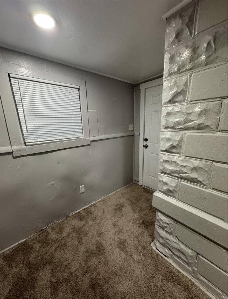 Fully furnished Room available